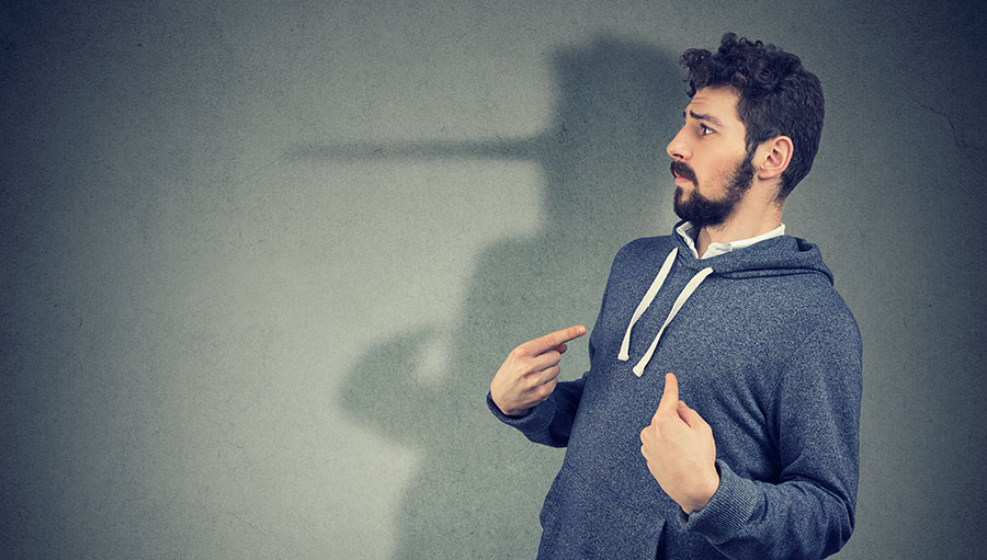 Perché un Uomo Sposato tradisce: Cause, Segnali e Conseguenze